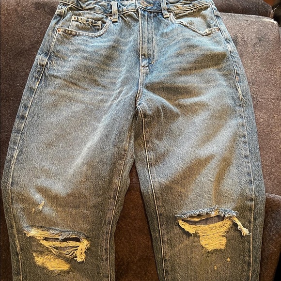 Brand new mom jeans size 5 & 3 pairs used skinny jeans size 5 & joggers s - Picture 2 of 6
